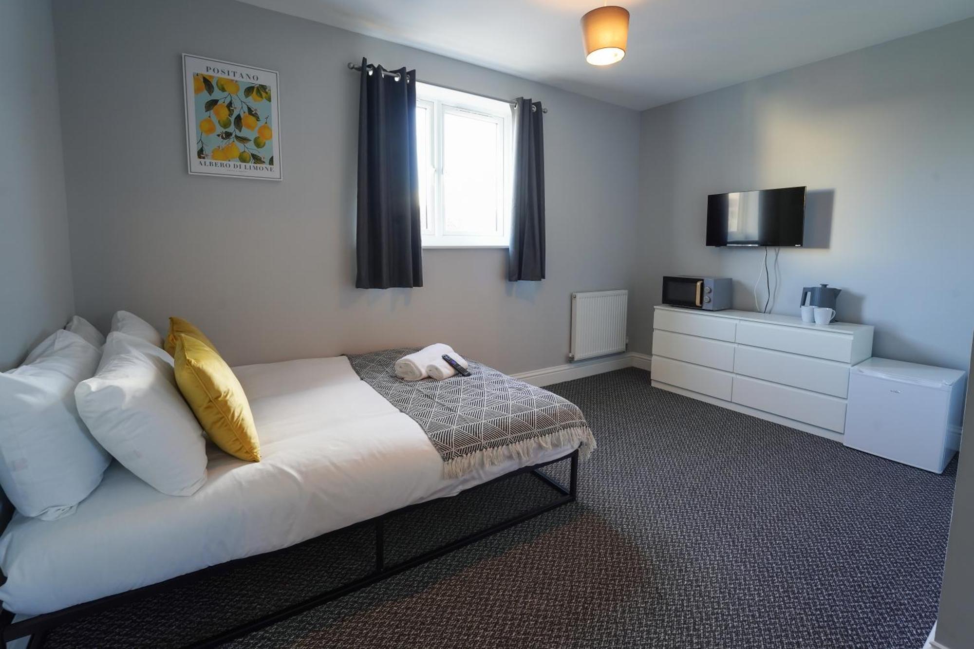 En-Suite Double Rooms, Smart Tv Comfy Style ラネリー エクステリア 写真