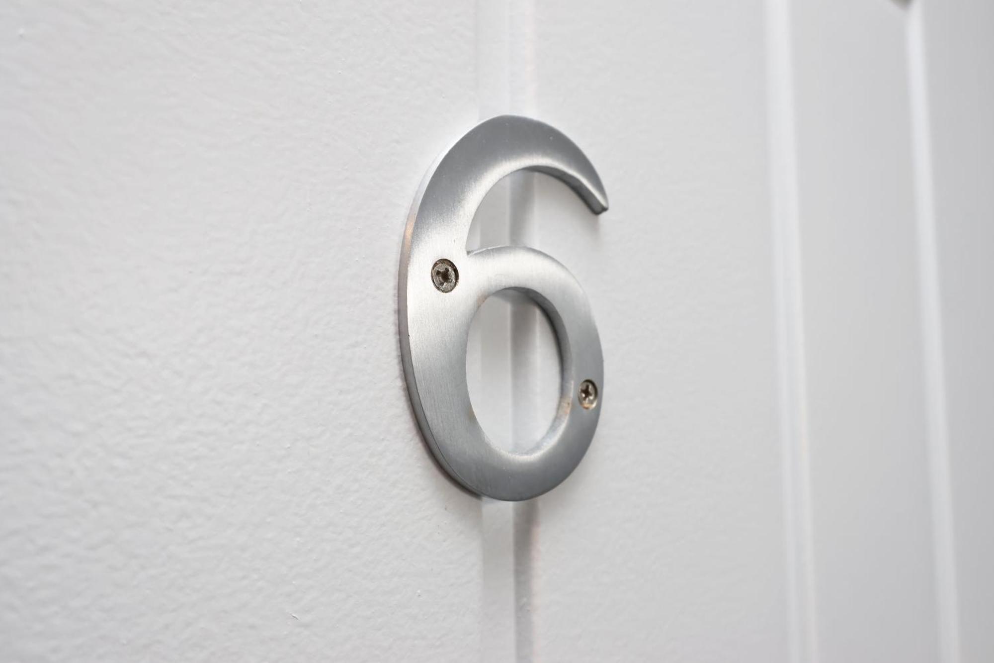 En-Suite Double Rooms, Smart Tv Comfy Style ラネリー エクステリア 写真