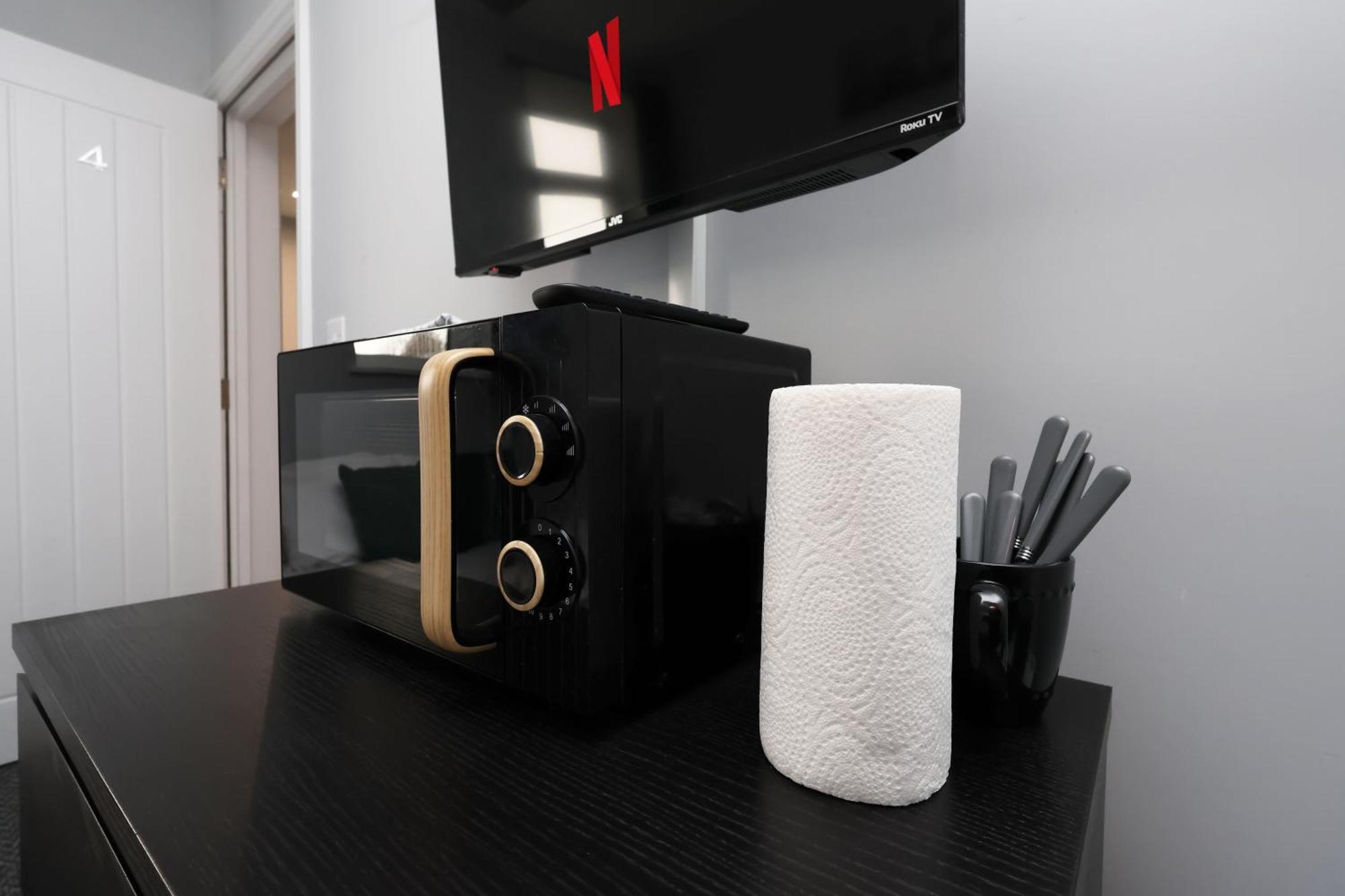 En-Suite Double Rooms, Smart Tv Comfy Style ラネリー エクステリア 写真